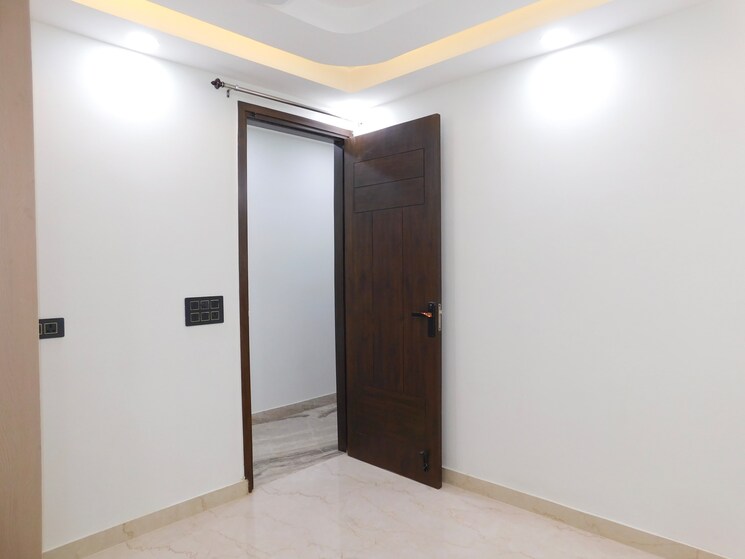 Room, chittaranjan park 4 Bedroom 233 Sq.Yd. Builder Floor In Chittaranjan Park Delhi 8792029