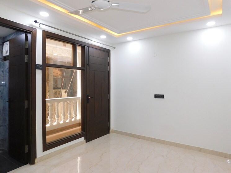 Room, chittaranjan park 4 Bedroom 233 Sq.Yd. Builder Floor In Chittaranjan Park Delhi 8792029