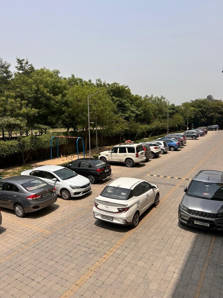  Parking, wave-executive-floors 2 Bedroom 900 Sq.Ft. Apartment In Wave City Ghaziabad 8792044