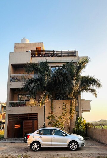 5 BHK Independent House For Sale in Umra