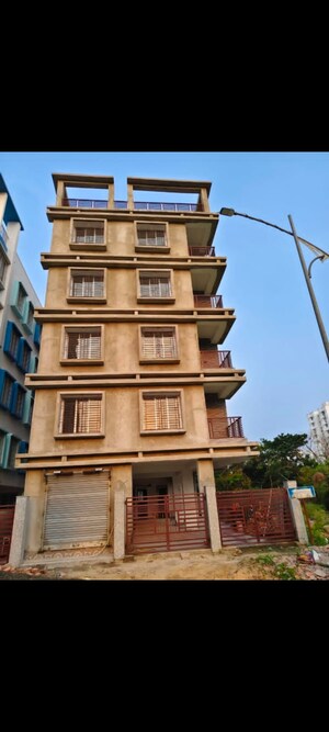  Showroom For Sale in New Town Action Area ii