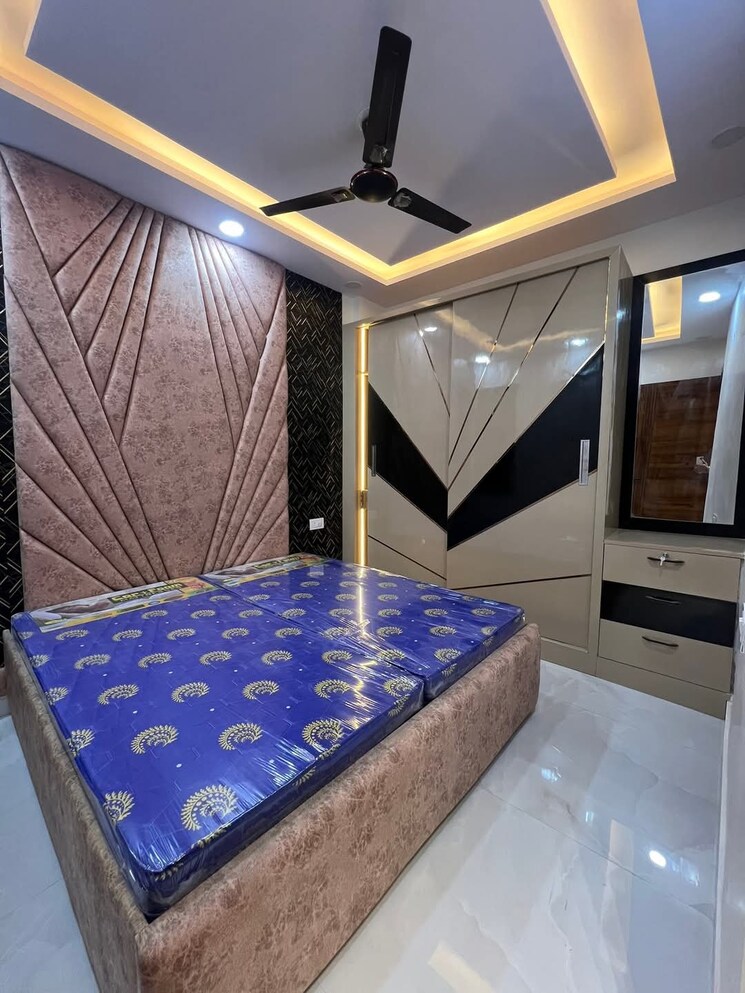 Master Bedroom, sa-homes-i 3.5 Bedroom 920 Sq.Ft. Builder Floor In Uttam Nagar Delhi 8792099