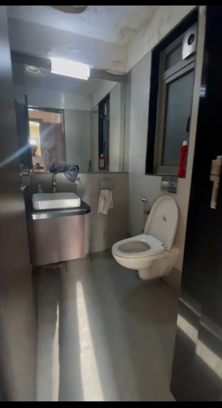 Bathroom, adani-group-western-heights 3 Bedroom 1124 Sq.Ft. Apartment In Andheri West Mumbai 8792101