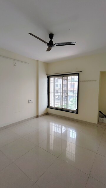 Room in 2 BHK Apartment at Builders Combine Bella Vista, Bavdhan – for Rent