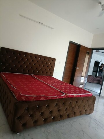 Bedroom in 3.5 BHK Apartment at Shivalik Exotica, Kishanpur – for Rent