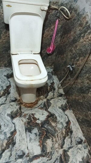 Bathroom in 2.5 BHK Apartment at Kopar Khairane – for Sale