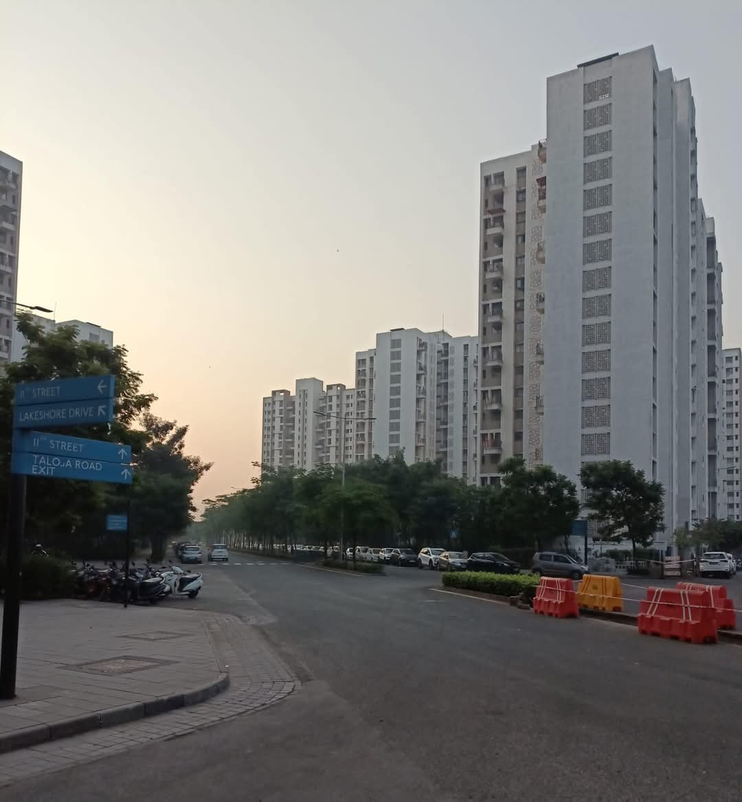 2 BHK Apartment For Sale in Lodha Palava Downtown Dombivli East