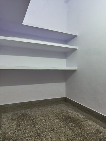 Room in 2 BHK Apartment at Tikhampur – for Rent
