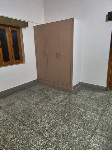 2 BHK Apartment For Rent in Tikhampur