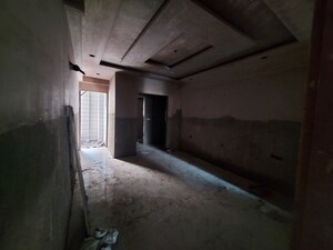 Parking in 4 BHK Builder Floor at Rajendra Nagar – for Sale