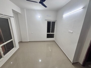 Room in 2 BHK Apartment at Magnolia Fantasia, Barasat – for Rent