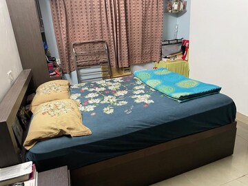 Bedroom in 2 BHK Apartment at Valentine Apartments, Goregaon East – for Rent