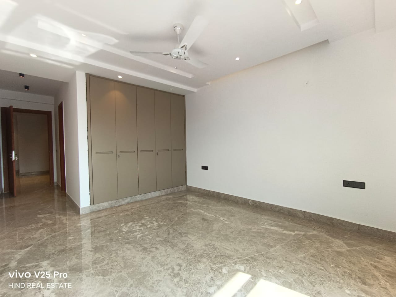 3 BHK + Extra Room Apartment For Rent in Vasant Kunj