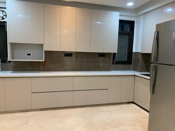Kitchen in 4 BHK Builder Floor at Dlf Phase ii – for Rent