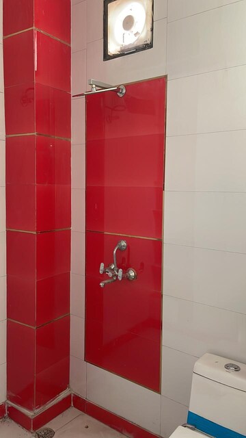 Furnished Amenities in 3 BHK Builder Floor at Sector 31 – for Rent