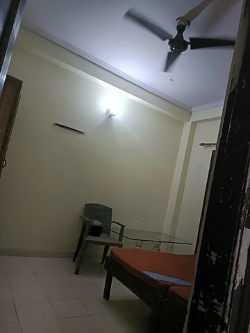 Bedroom in 1.5 BHK Apartment at Malhan View Apartments, JakhaN-Rajpur Road – for Rent