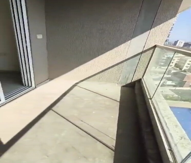 Balcony, runwal-nirvana 3 Bedroom 1078 Sq.Ft. Apartment In Parel Mumbai 8792333