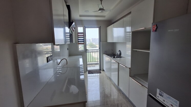Kitchen, sushma-valencia 3 Bedroom 1800 Sq.Ft. Apartment In International Airport Road Zirakpur 8792398