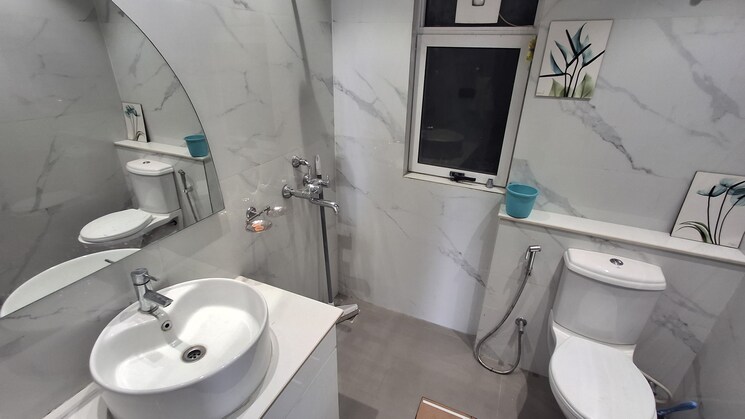 Bathroom, sushma-valencia 3 Bedroom 1800 Sq.Ft. Apartment In International Airport Road Zirakpur 8792398