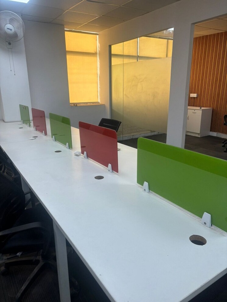 Team Area, sector 63 Commercial Office Space 1000 Sq.Ft. In Sector 63 Noida 8792377