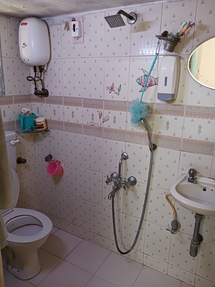 Bathroom, satya-sai-complex 2 Bedroom 850 Sq.Ft. Apartment In Padma Nagar Mumbai 8792417