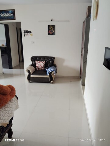 Furnished Amenities in 2 BHK Apartment at Acme Ozone, Manpada – for Rent