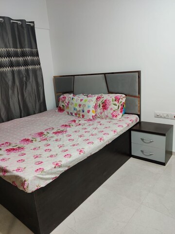 Bedroom in 1 BHK Apartment at Sheth Vasant Oasis, Andheri East – for Rent