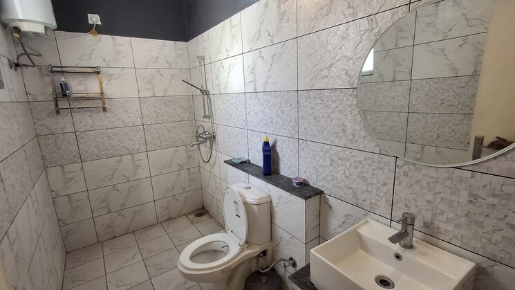 Attached Bathroom, high ground 3 Bedroom 1600 Sq.Ft. Apartment In High Ground Zirakpur 8792431