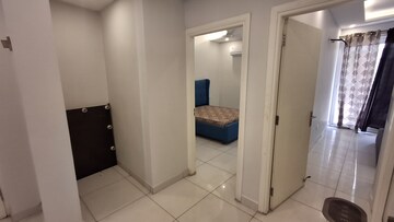 Room in 3 BHK Apartment at High Ground – for Rent