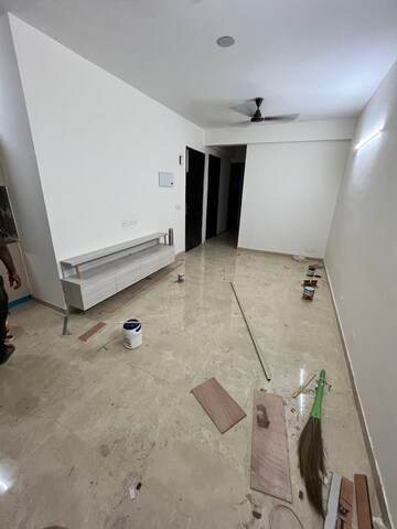 Room in 3 BHK Apartment at Signature Global Park 4 and 5, Sohna Sector 36 – for Rent