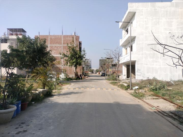 Plot For Sale in Omaxe Grand