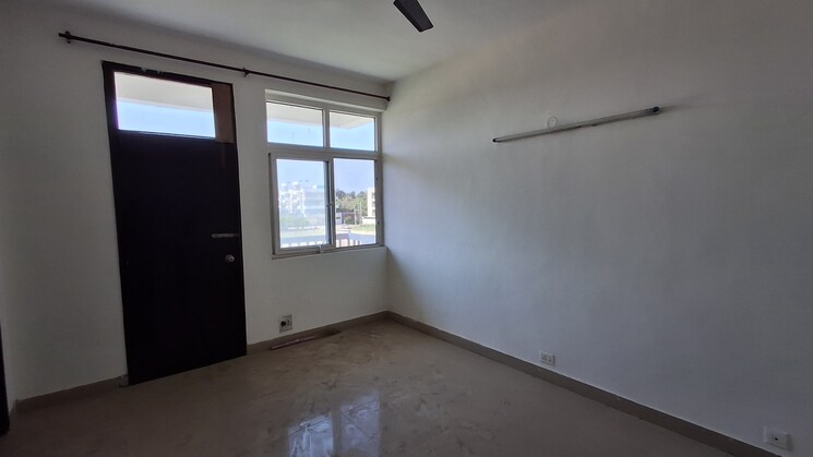 Room, ansal-housing-woodbury 2 Bedroom 1200 Sq.Ft. Apartment In Patiala Road Zirakpur 8792474