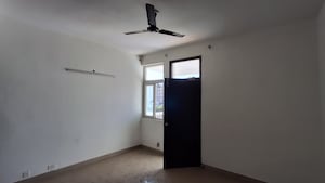 Room in 2 BHK Apartment at Ansal Housing Woodbury, Patiala Road – for Sale