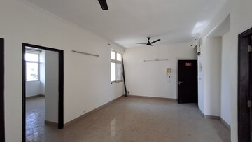 Room in 2 BHK Apartment at Ansal Housing Woodbury, Patiala Road – for Sale