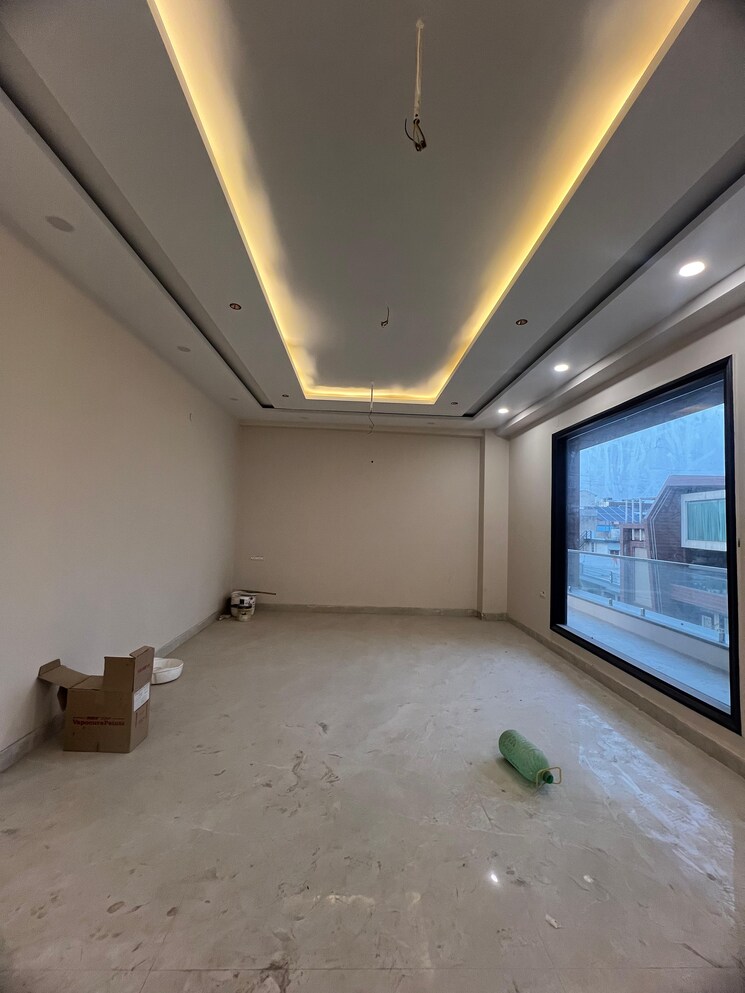 Room, rajendra nagar 5 Bedroom 3250 Sq.Ft. Builder Floor In Rajendra Nagar Ghaziabad 8792503