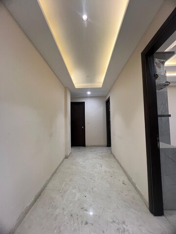 Building Lobby in 5 BHK Builder Floor at Rajendra Nagar – for Sale