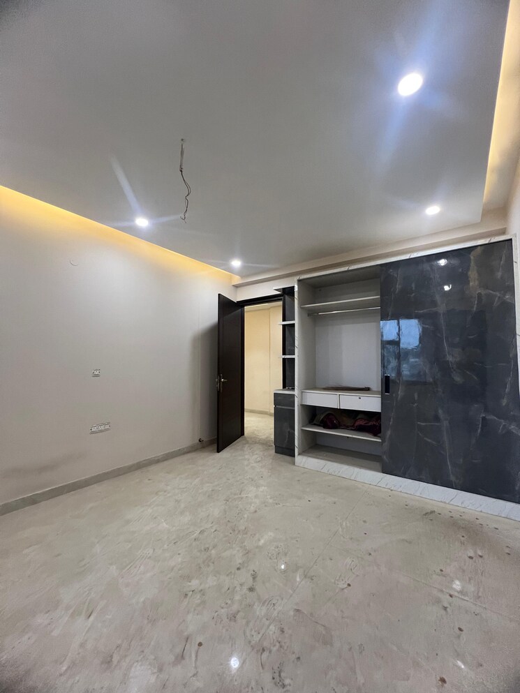Room, rajendra nagar 5 Bedroom 3250 Sq.Ft. Builder Floor In Rajendra Nagar Ghaziabad 8792503