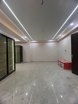 Room in 5 BHK Builder Floor at Rajendra Nagar – for Sale