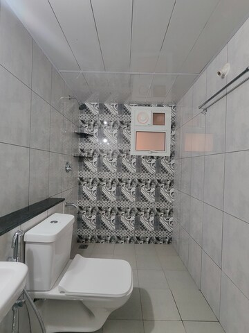 Bathroom in 3 BHK Apartment at Prestige Finsbury Park Regent, Bagaluru – for Rent