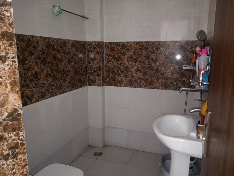 Bathroom, divine-meadows 2.5 Bedroom 1227 Sq.Ft. Apartment In Sector 108 Noida 8792478