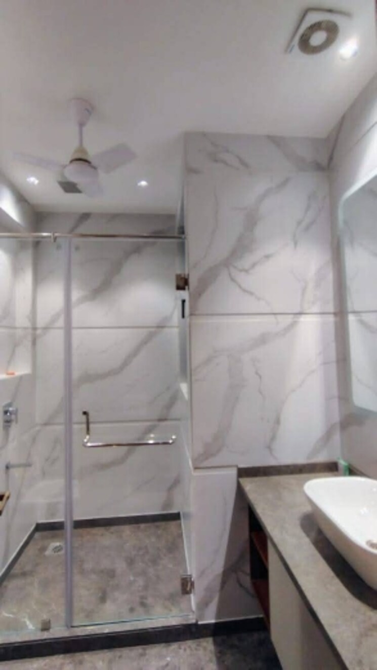 Bathroom, saket 3 Bedroom 1500 Sq.Ft. Builder Floor In Saket Delhi 8792484