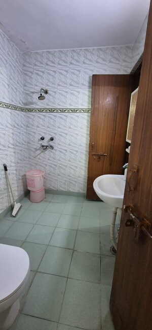 Bathroom in 2 BHK Apartment at Samaj Kalyan Society, Vikas Puri – for Sale