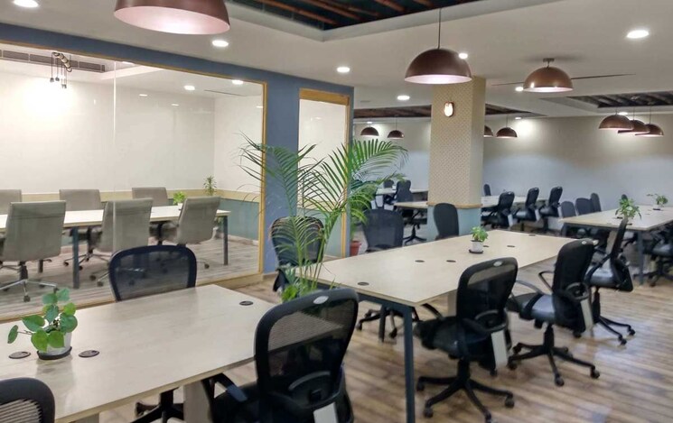 Team Area, scheme 140 Commercial Office Space 1100 Sq.Ft. In Scheme 140 Indore 8792534