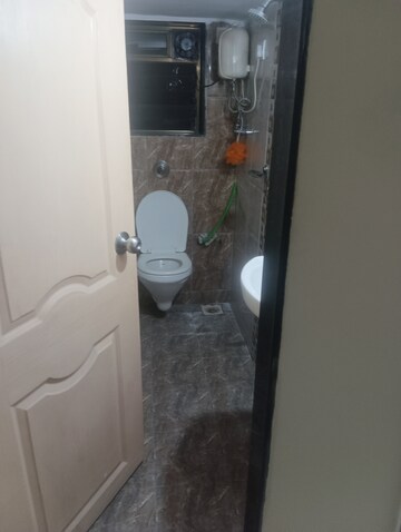 Attached Bathroom in 2 BHK Apartment at Solitaire Heights, Malad West – for Rent