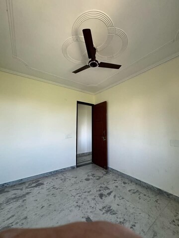 Room in 2 BHK Apartment at Saket – for Rent