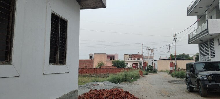 Exterior View, amehra adipur  96 Sq.Yd. Plot In Amehra Adipur Meerut 8792613