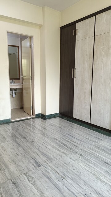 Room in 3 BHK Apartment at Hiranandani Estate Spenta, Ghodbunder Road – for Rent
