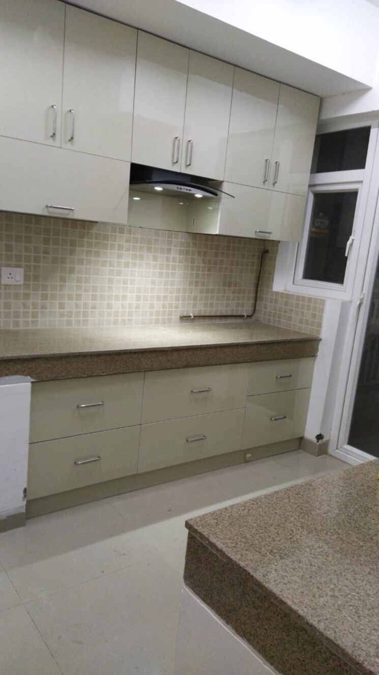 Kitchen, emaar-gurgaon-greens 3 Bedroom 1650 Sq.Ft. Apartment In Sector 102 Gurgaon 8792650