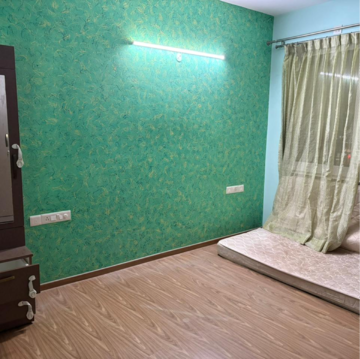 Room in 3.5 BHK Apartment at Prestige Misty Waters, Coffee Board Layout – for Rent