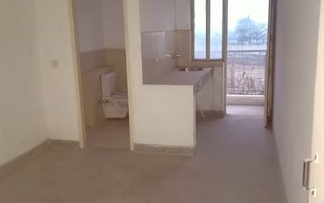 1 RK Apartment For Sale in Emaar Imperial Gardens, Sector 102